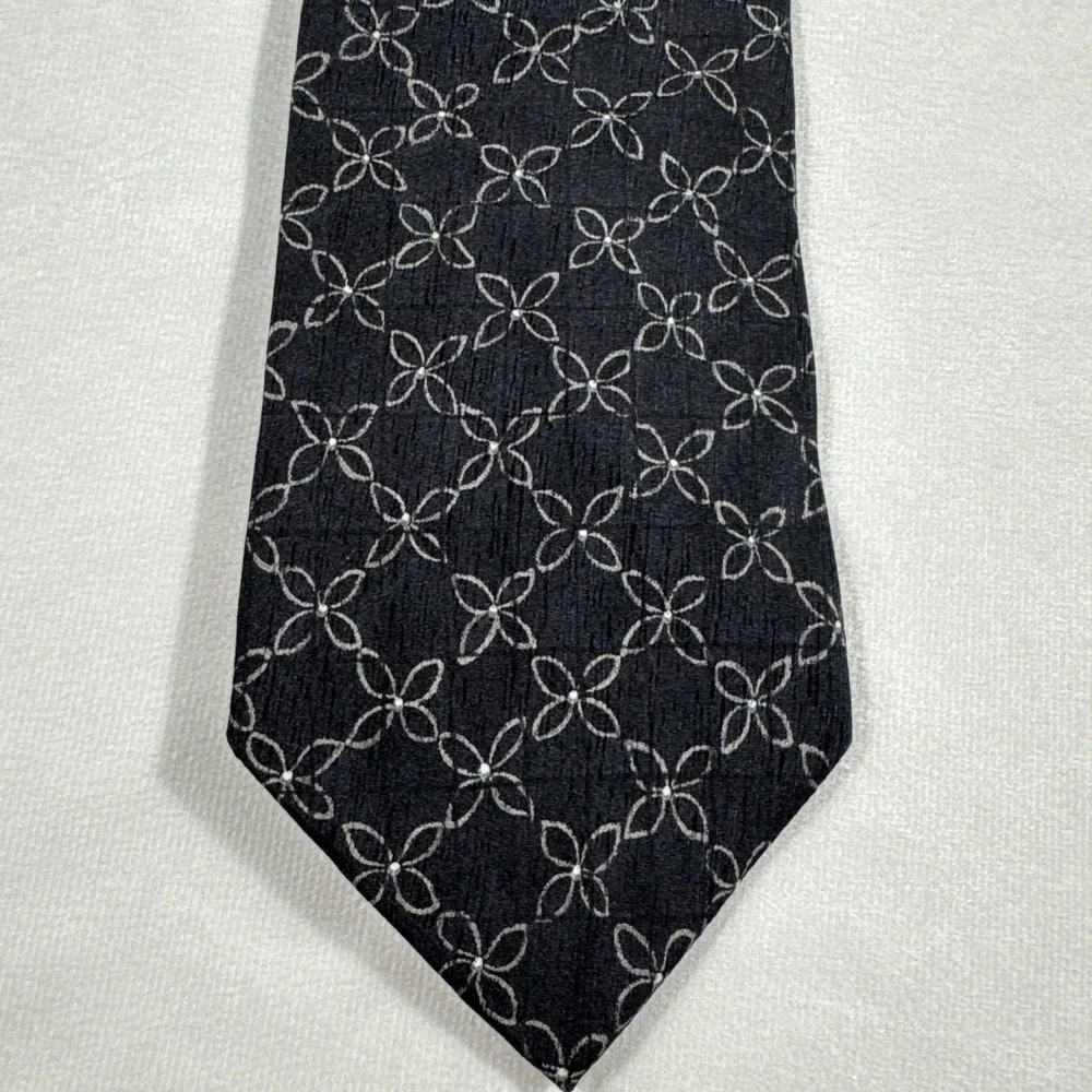 HUGO BOSS‎ Men's 100% Silk Necktie Classic ITALY 61 x 3.5 FLORAL Black/Multi EUC